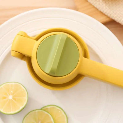 Easy-Squeeze Lemon & Lime Juicer